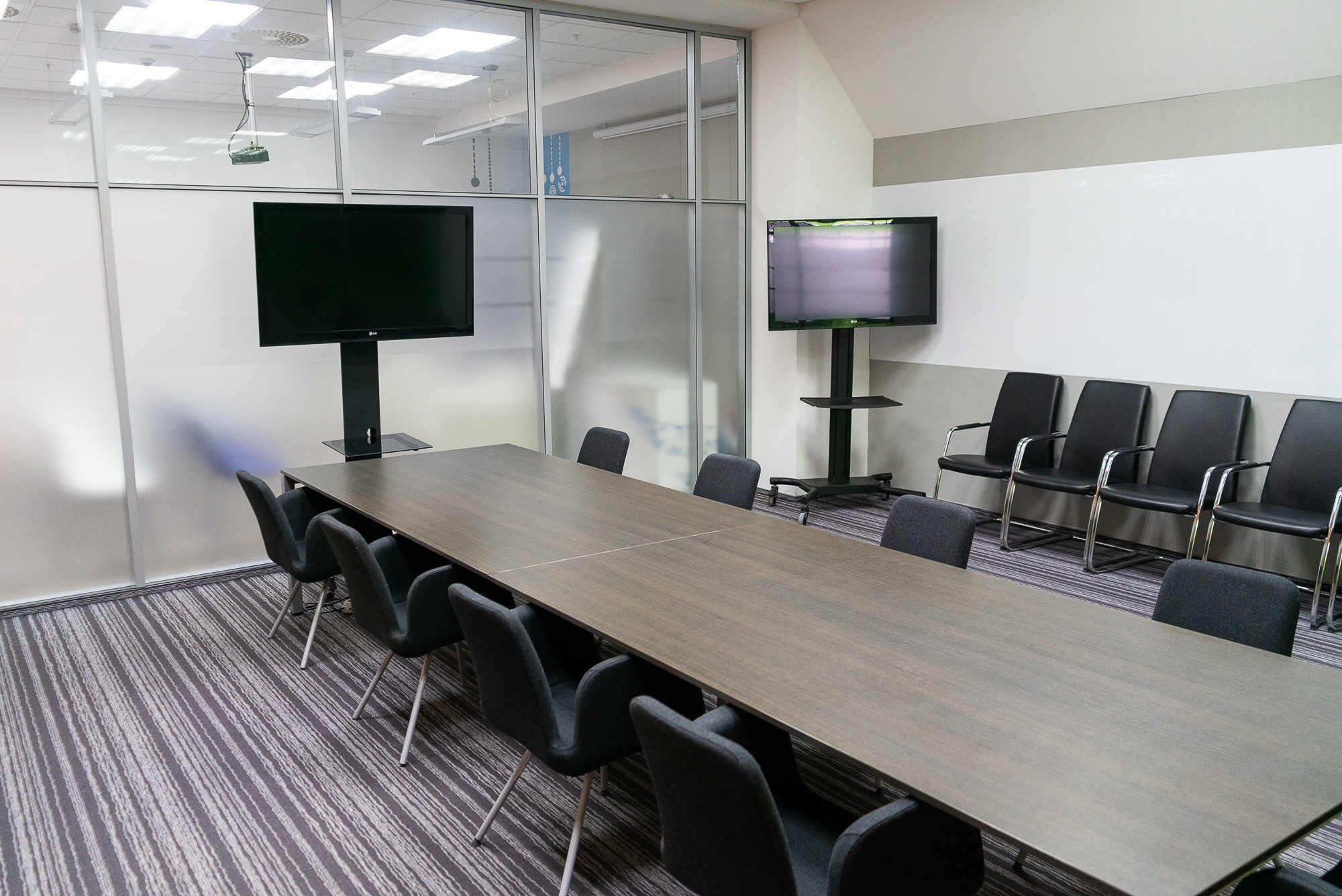 Переговорная Nº2