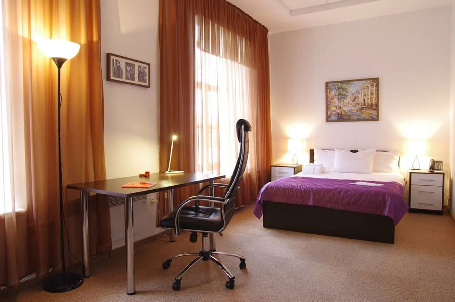 Джуниор Сюит