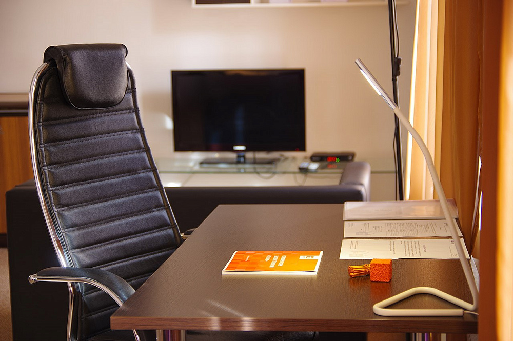 Джуниор Сюит